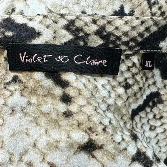 VIOLET & CLAIRE Snake Print Blouse. Size XL - Picture 5 of 6